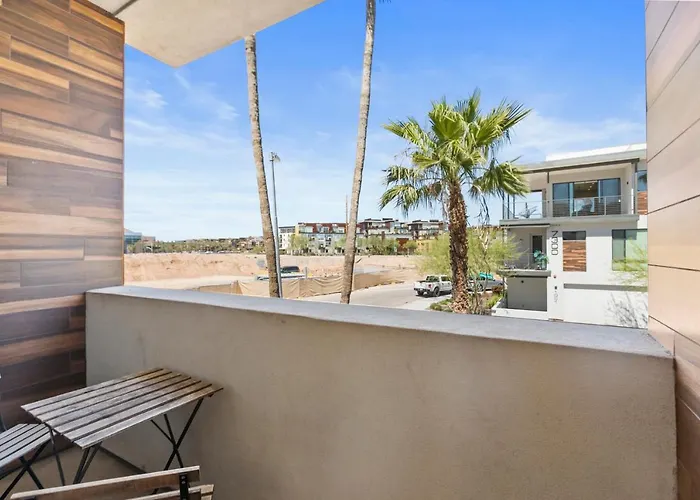Minnezona Apartment Scottsdale